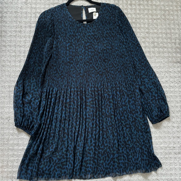 Wilfred Dresses & Skirts - NWT Aritzia Wilfred Daydreamer dress M